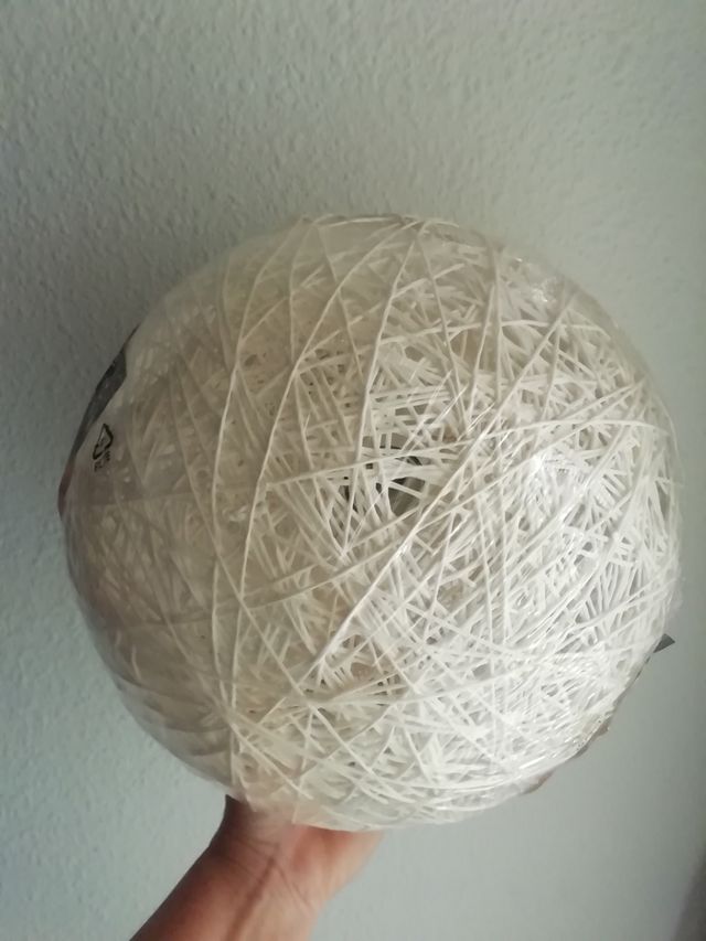 Lámpara Bola de Hilo Blanco