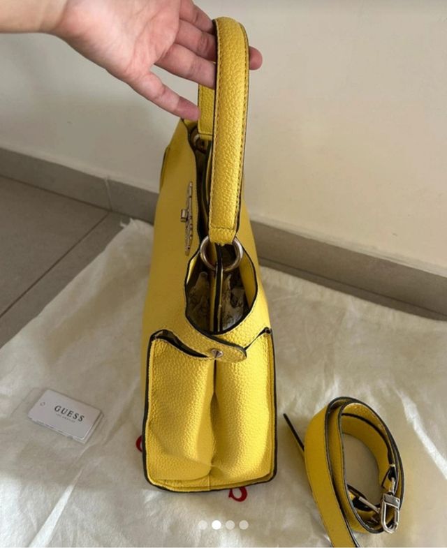 Borsa Guess gialla