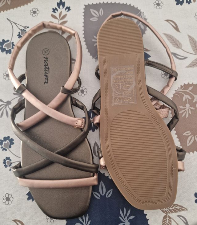 Sandalias Natura doradas y verde oliva - 37