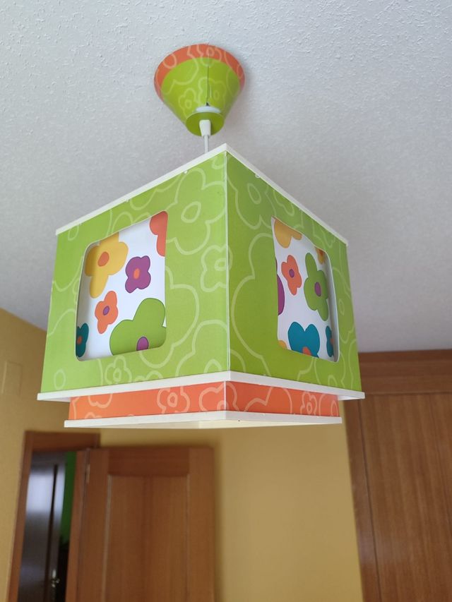 Lámpara infantil flores