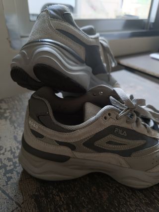 Fila 8080 - Zapatillas Gris