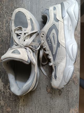 Fila 8080 - Zapatillas Gris