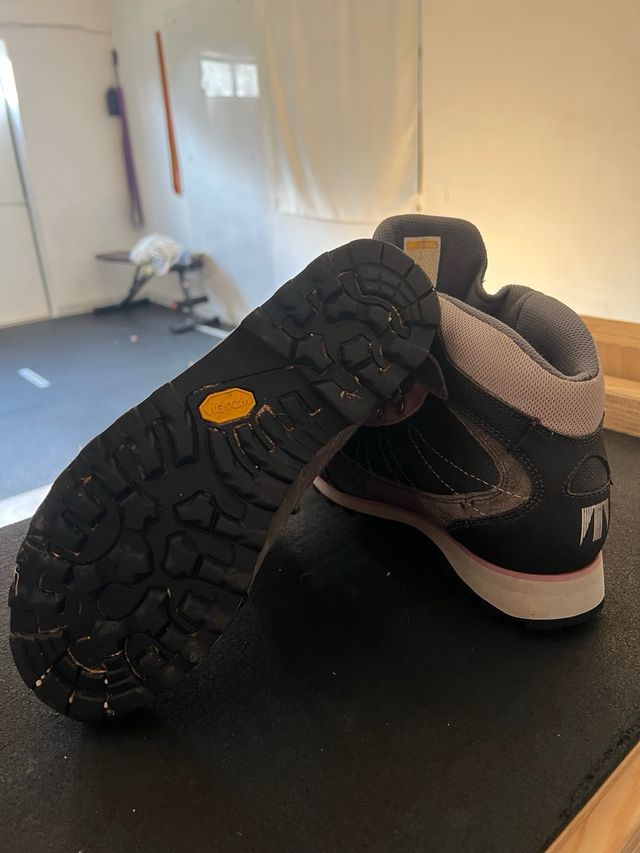 Scarponi trekking Tecnica