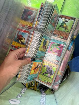 Invizimals: Album Completo 480 Cards