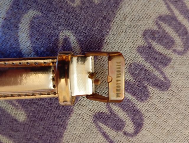 Reloj DEVOTA & LOMBA dorado mujer