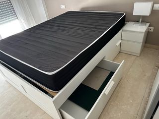 Cama IKEA nueva con cajones y colchon viscolastica