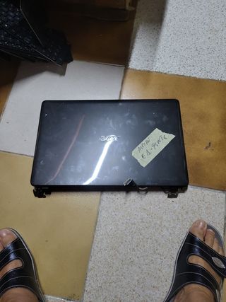 Schermo Acer Aspire E1 - Nero