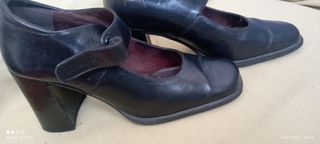 Zapatos Huella negros, talla 37