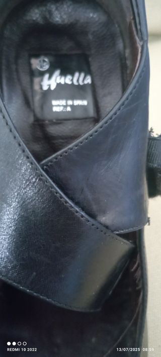 Zapatos Huella negros, talla 37