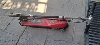 Patinete AVERIADO 
eléctrico infantil
