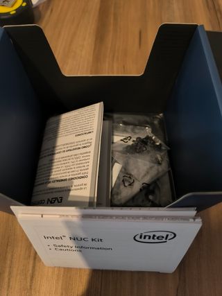 Ordenador Intel NUC i3 10ª Gen - Mini PC