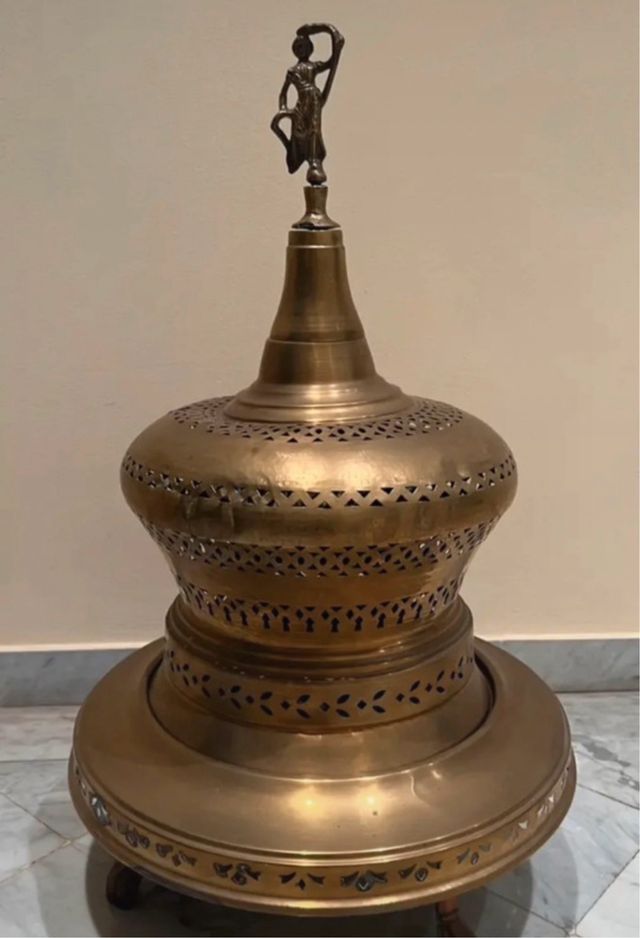 Braciere antico in rame lavorato