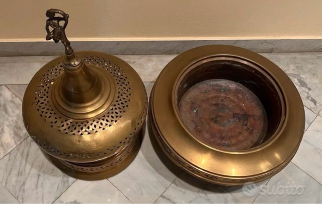 Braciere antico in rame lavorato