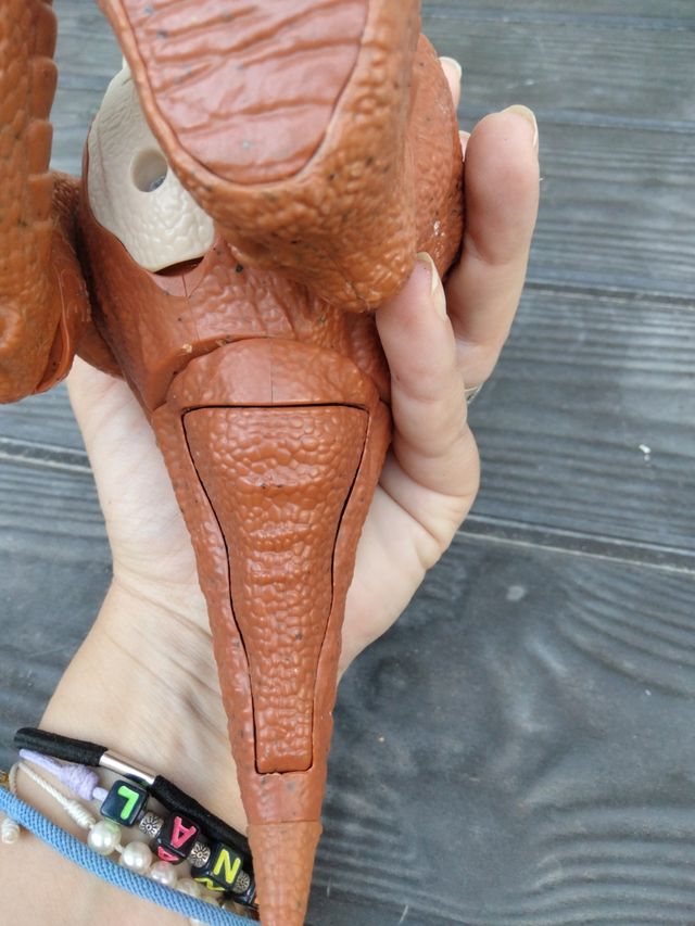 Dinosaurio Jurásico World bebé