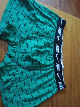 Calzoncillos Nike verdes - Talla errónea