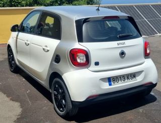 KIT Smart ForFour EQ + Wallbox + Inst Fotovoltaica