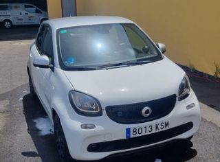 KIT Smart ForFour EQ + Wallbox + Inst Fotovoltaica