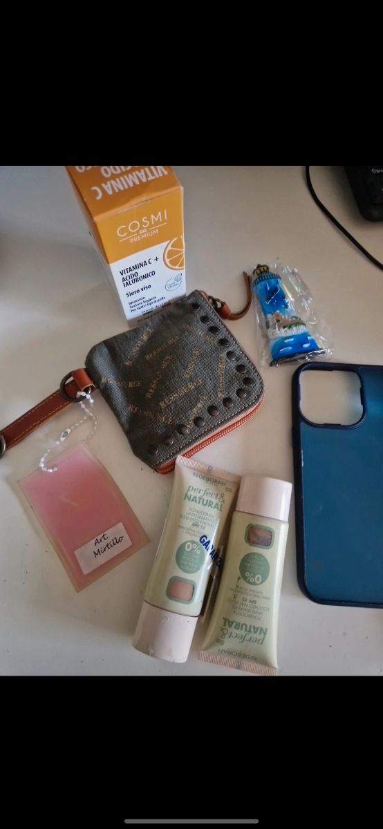 Siero viso Cosmi + portafoglio