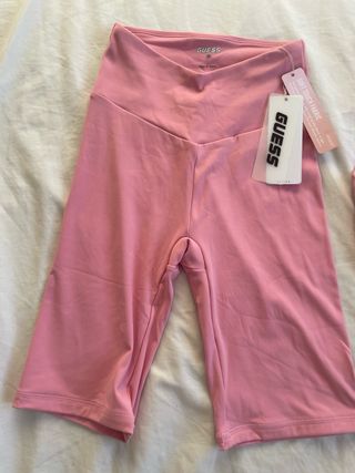 Conjunto deportivo GUESS rosa XS