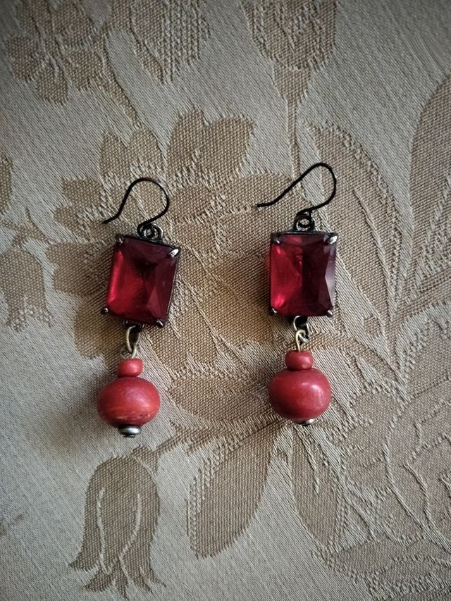 Pendientes de cristal y madera