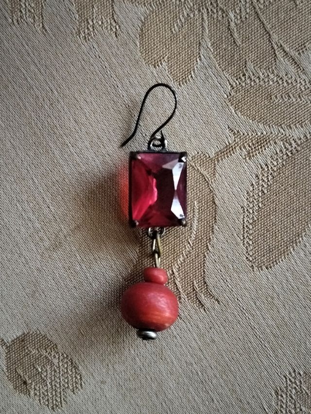 Pendientes de cristal y madera