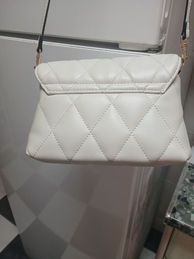 Bolso bandolera beige acolchado