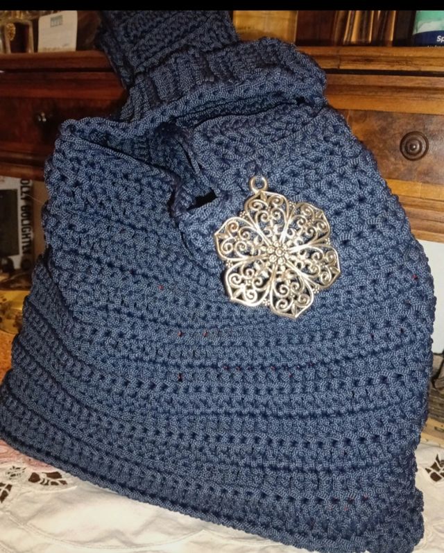 Borsa uncinetto blu nodo