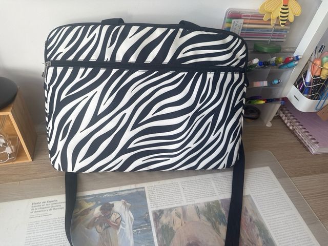 Maletín portátil cebra