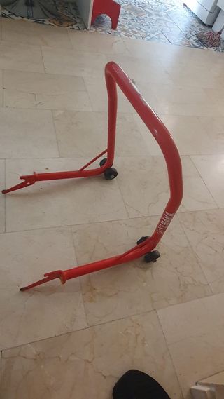 Soporte rueda trasera Yamaha