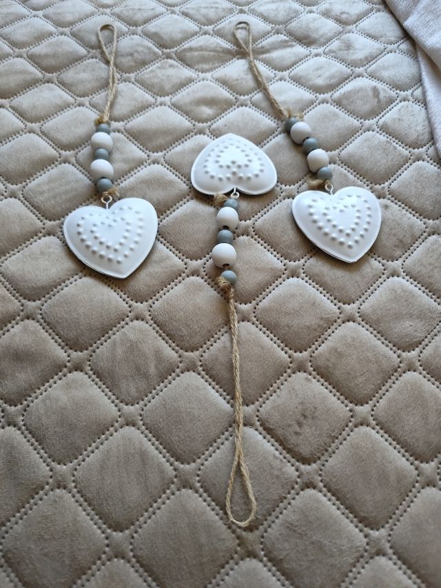 Colgadores Corazón Metal Blanco-Gris