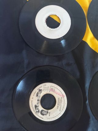 lote 16: Vinilos Reggae Roots 20