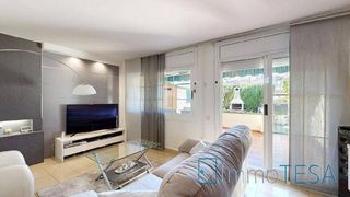 Casa adosada en venta en Centre - Eixample – Can Llobet – Can Serra en Barbera del Vallès