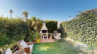 Casa adosada en venta en Centre - Eixample – Can Llobet – Can Serra en Barbera del Vallès