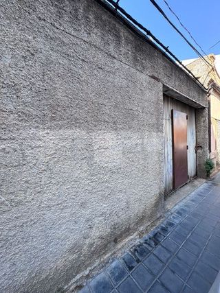 Edificio en venta en Benicalap en Valencia