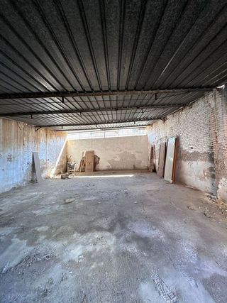 Edificio en venta en Benicalap en Valencia