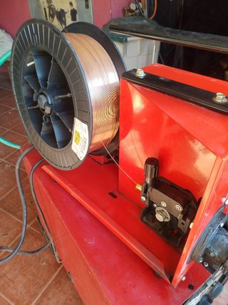 Maquina de soldar de hilo Mastermig 300 - Hilo
