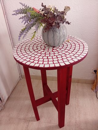 Mesa mosaico redonda - roja y blanca