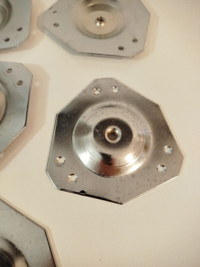 4/ 8 Placas metálicas para patas de mesa