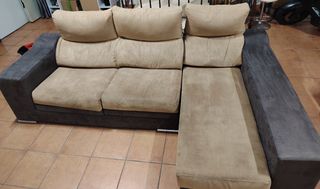 Sofá chaise longue beige y marrón