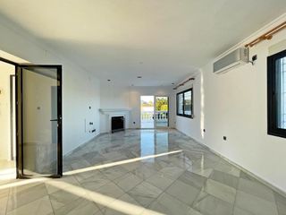 Chalet en alquiler en Pinos de Alhaurín - Periferia en Alhaurín de la Torre