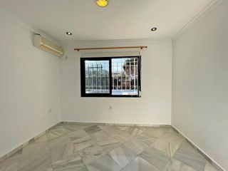 Chalet en alquiler en Pinos de Alhaurín - Periferia en Alhaurín de la Torre