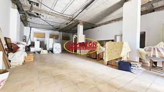 Local comercial en venta en Gelves