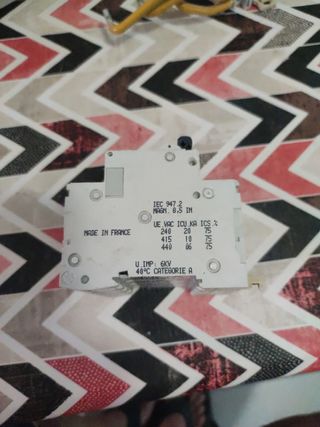 Interruptor magnetotérmico trifásico C60N