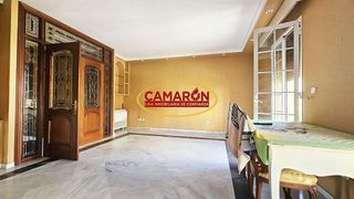 Chalet en venta en Gelves