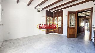 Chalet en venta en Gelves