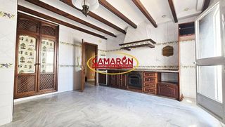Chalet en venta en Gelves