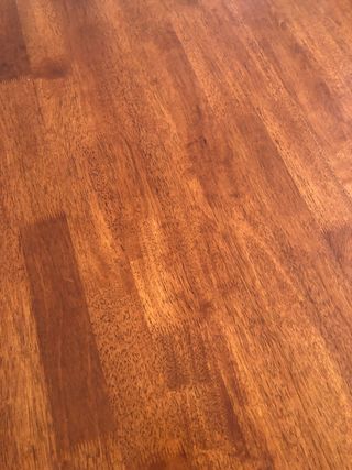 Mesa comedor madera maciza.
150x90cm
75cm alto