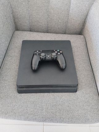 PS4 Slim 500GB + mando + juegos