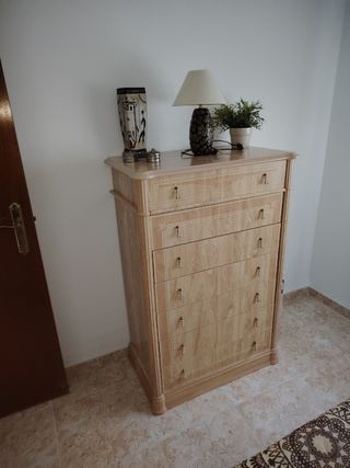 Cómoda madera 7 cajones