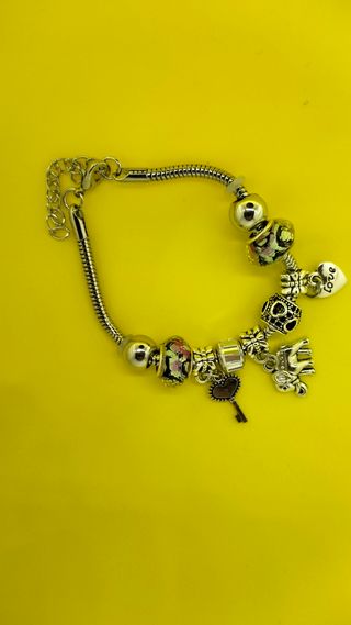 Una pulsera,1000 formas de expresarte